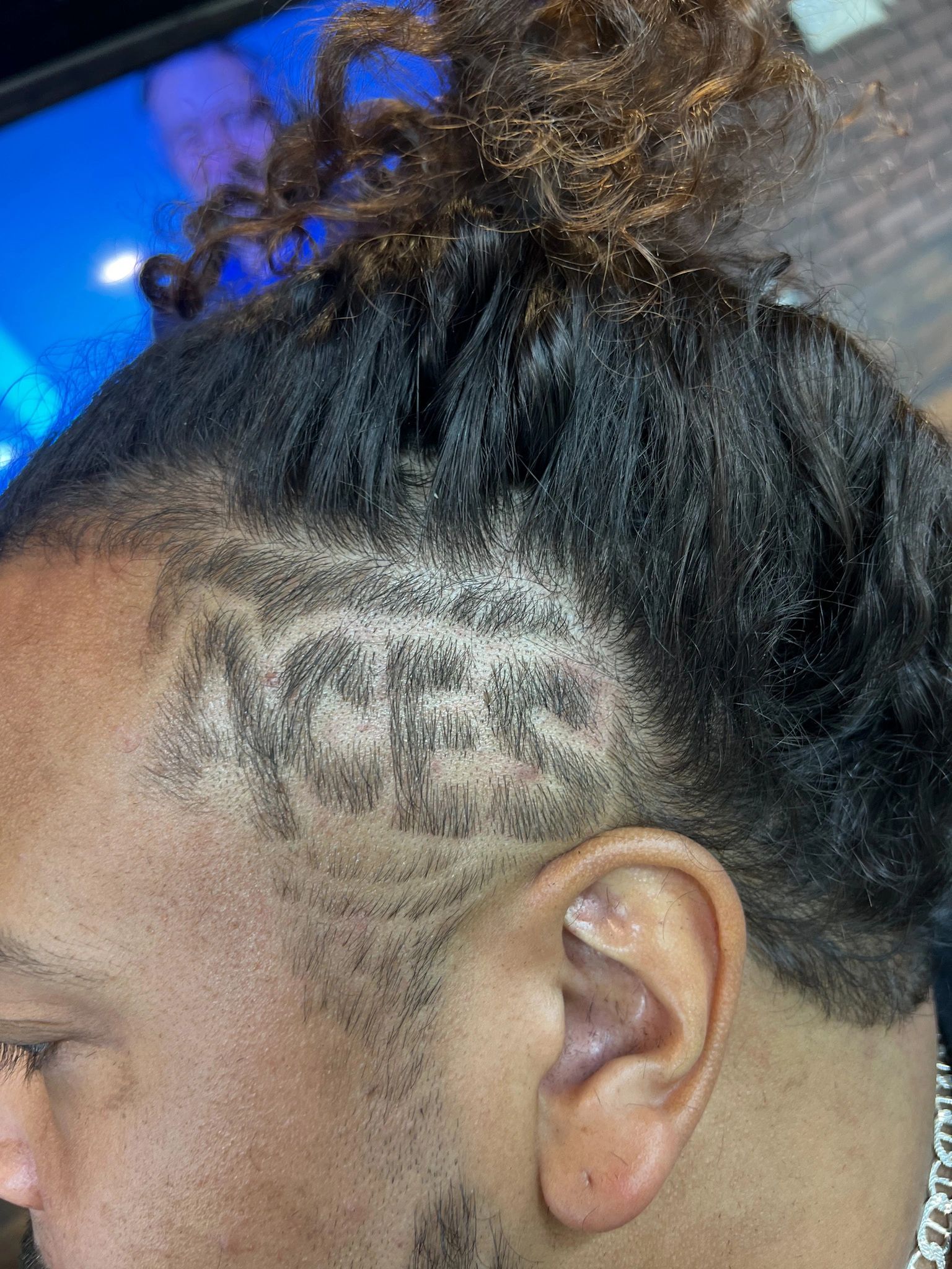 ACES design with curly top